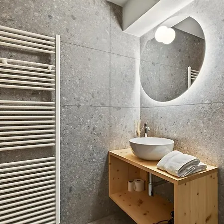 Апартаменты Luxury Monolocale Dorf Via Stredas