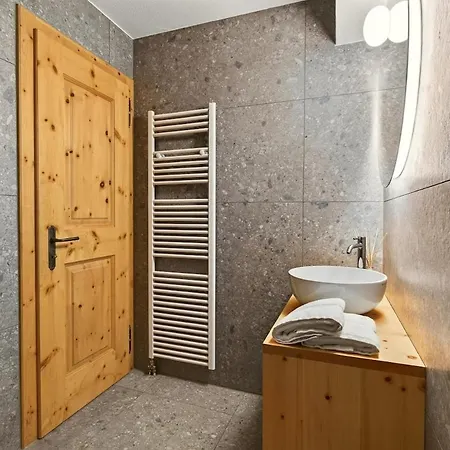 Luxury Monolocale Dorf Via Stredas Санкт-Мориц