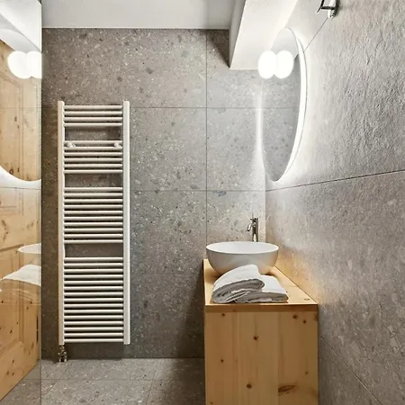 Апартаменты Luxury Monolocale Dorf Via Stredas Санкт-Мориц
